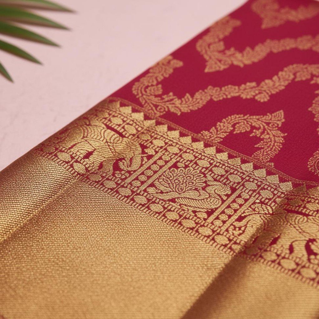 Pattu Temple Border Grand Saree - Image 1